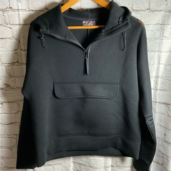 Betsey Johnson Tops - Betsey Johnson Black Hoodie Sweatshirt Hooded Gorpcore Thick Pocket